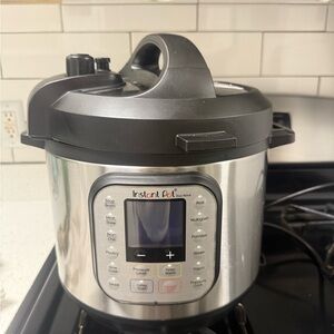 Instant Pot Duo Nova Black and Silver Pressure Cooker